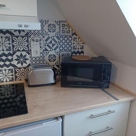 Apartamento Le Citadin Aeroport Beauvais Paris Exterior foto